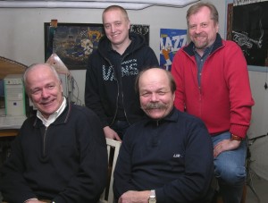 DDT-komppi, Christer Sandell (p), Thomas Rönnholm (d), Pentti Mutikainen (b) ja Pekka Mesimäki (bjo,g)